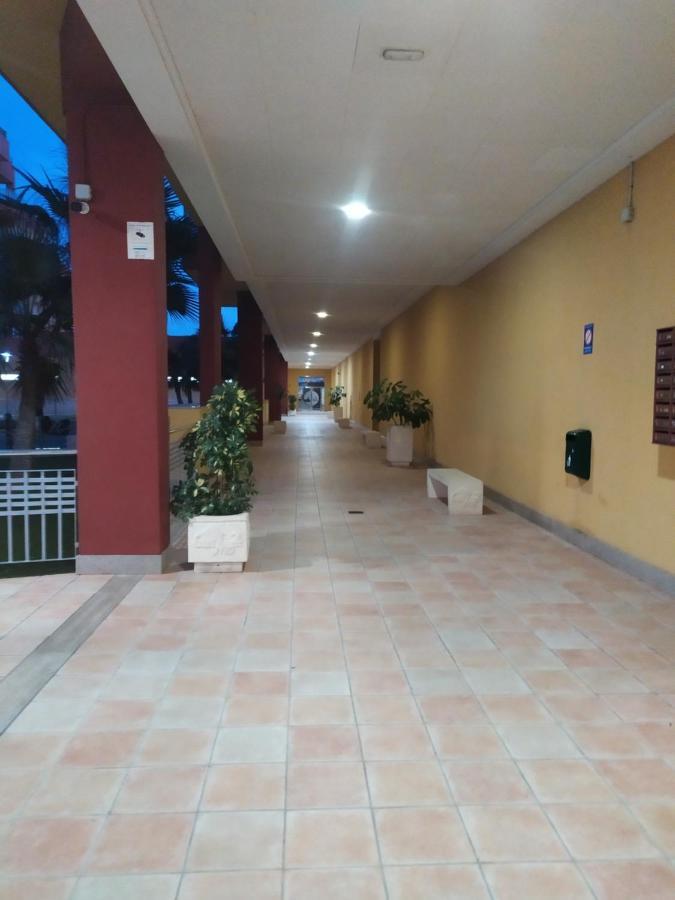 Apartamento Leyaros โรเกตัสเดมาร์ ภายนอก รูปภาพ