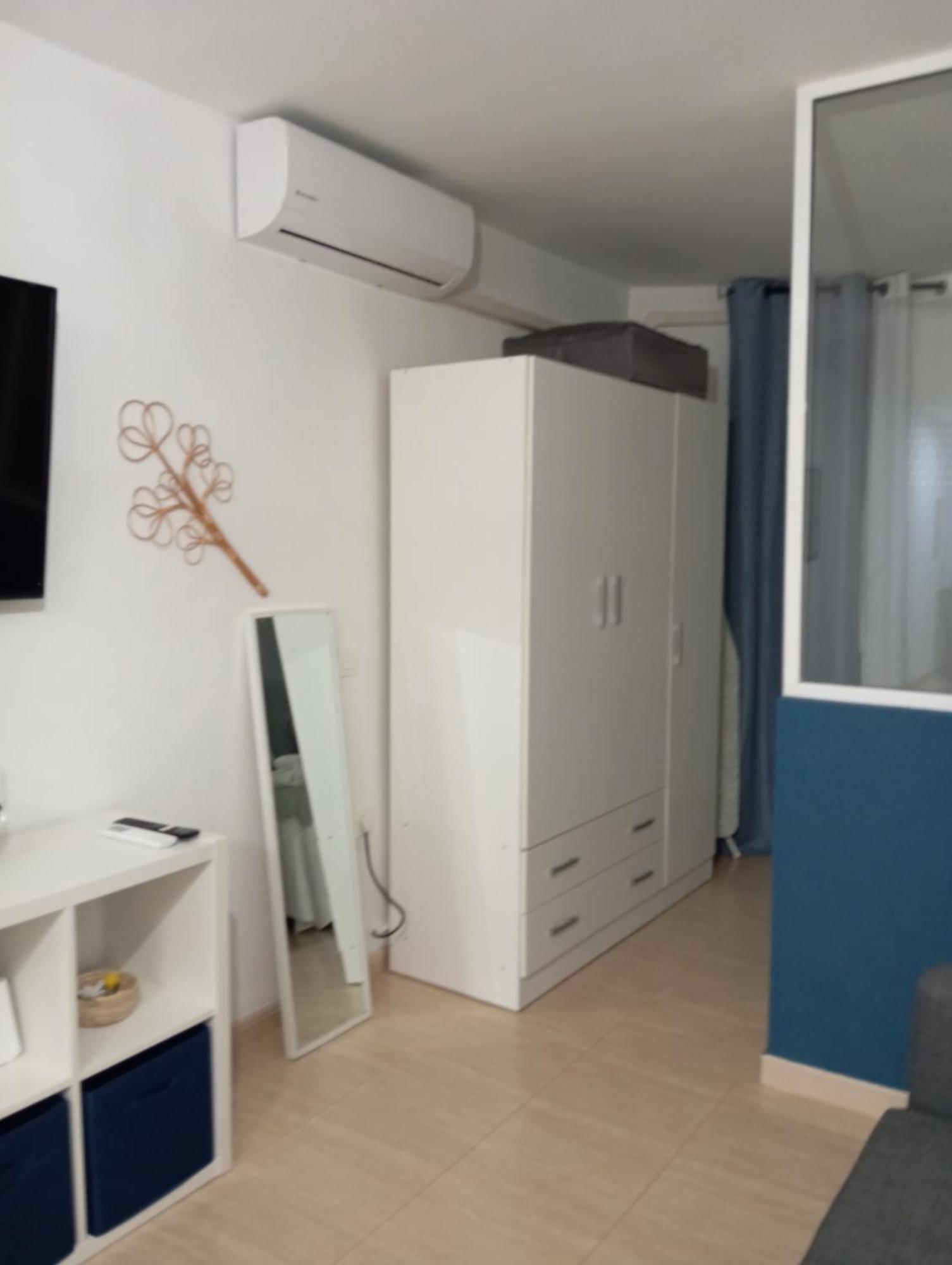 Apartamento Leyaros โรเกตัสเดมาร์ ภายนอก รูปภาพ